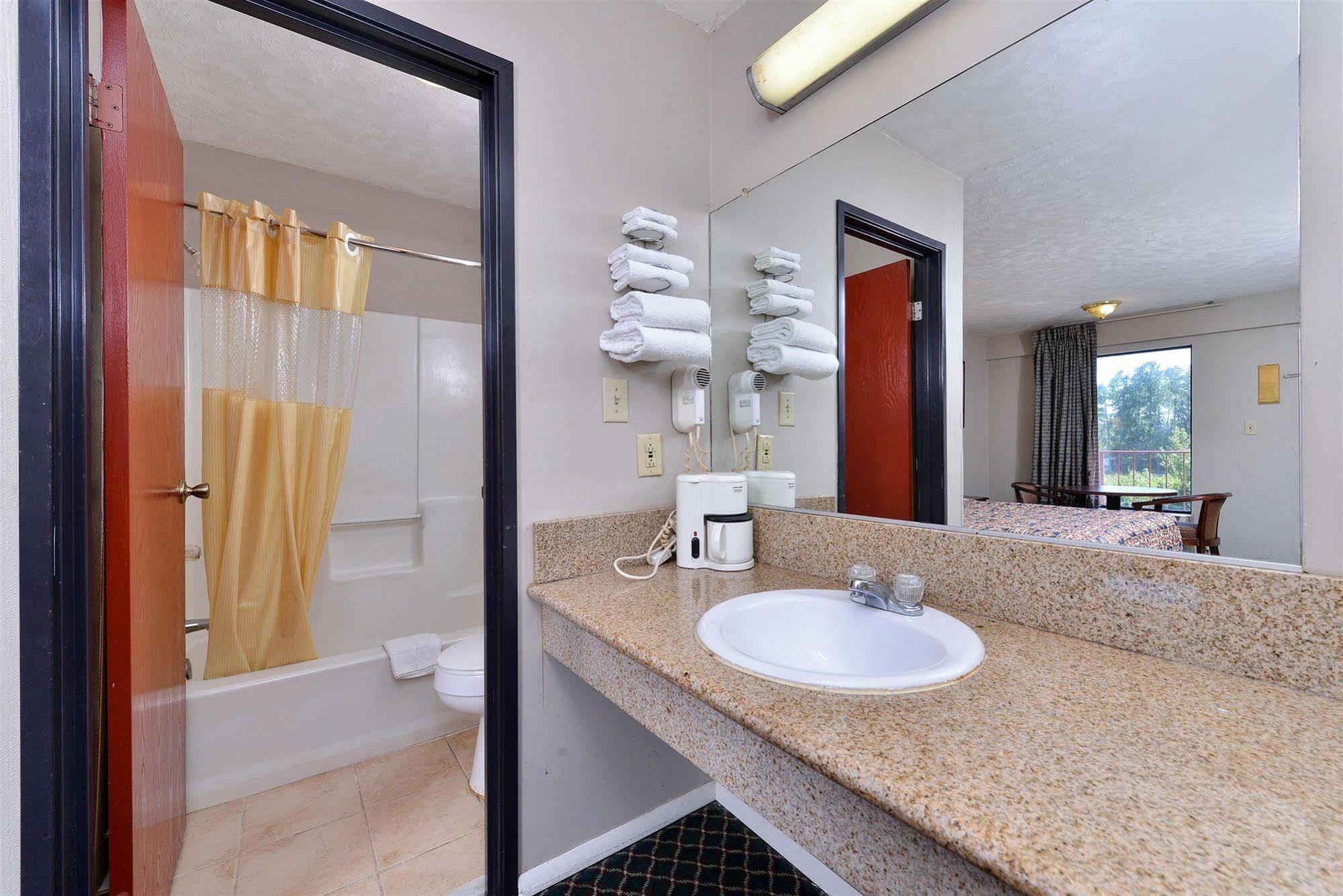 Americas Best Value Inn - Augusta / South מראה חיצוני תמונה
